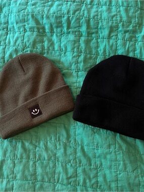 Children’s Knit Beanie Hat Bundle Boy Girl Toddler 2T-3T Winter Ski Outdoor